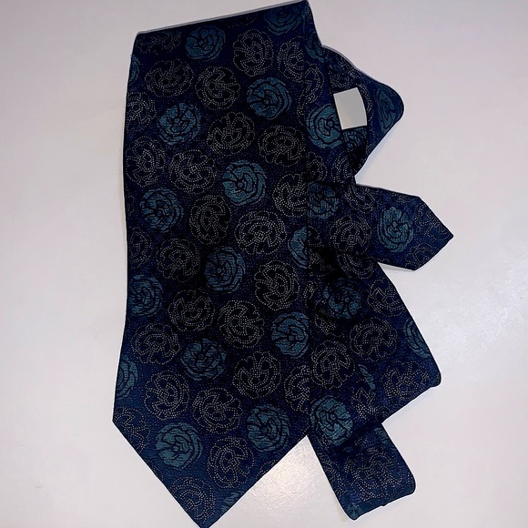 Valentino Men’s Silk Tie - Picture 2 of 5